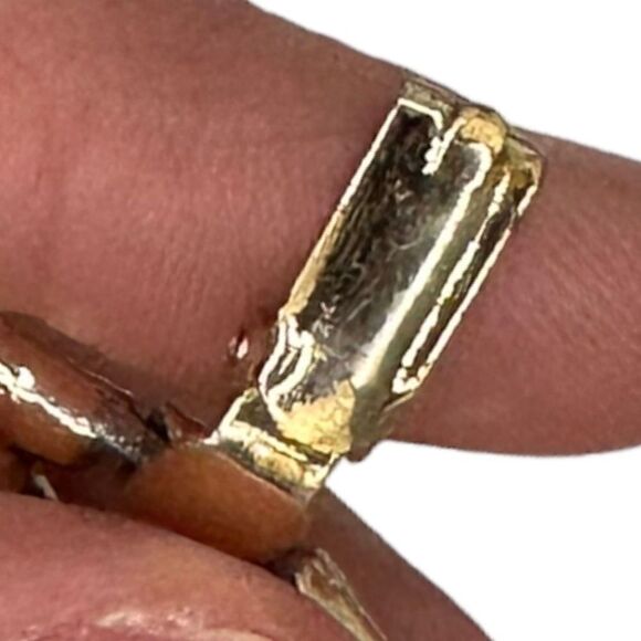 Vintage Gold toned chain bracelet - Picture 6 of 11